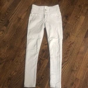 Refuge light jeans size 6 super skinny